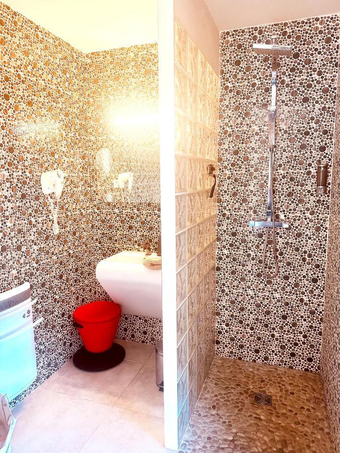 Les Madones Apartment Nimes Exterior photo