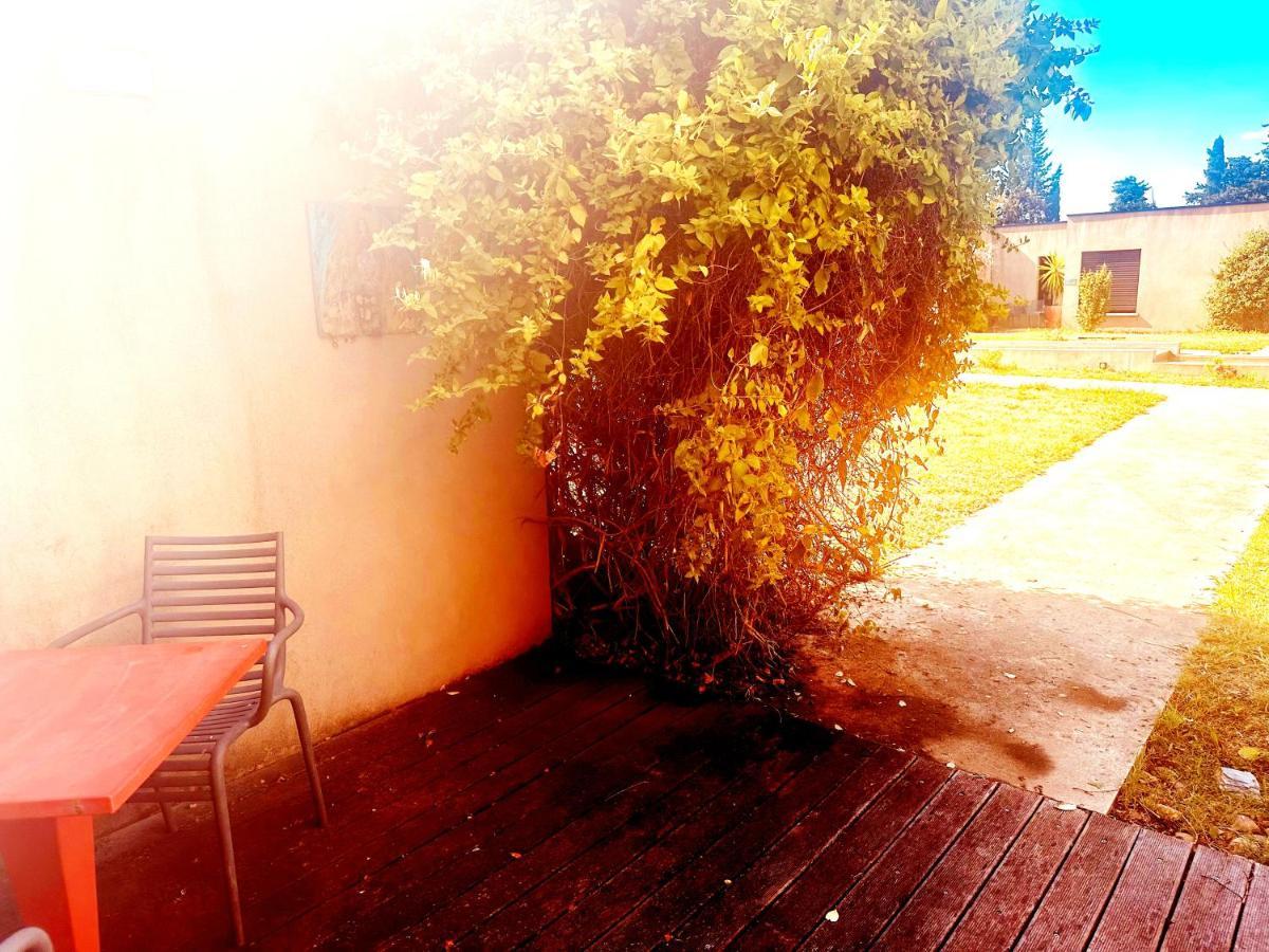 Les Madones Apartment Nimes Exterior photo