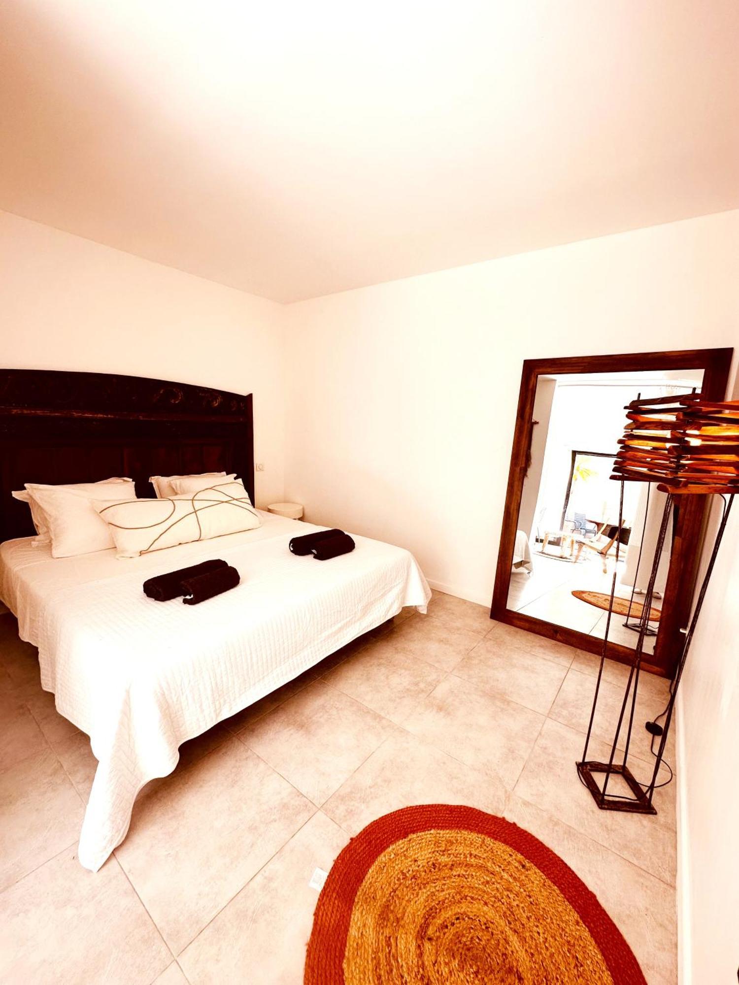 Les Madones Apartment Nimes Exterior photo